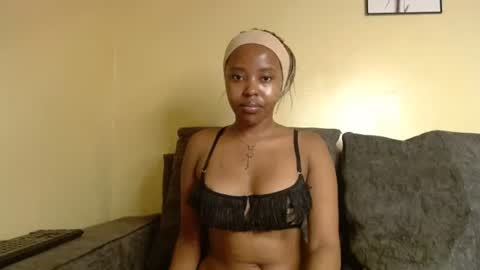 Snapshot of briella_10 chatting on July 2026 02:20:02 AM briella online show from July 2026 02:20:02 AM