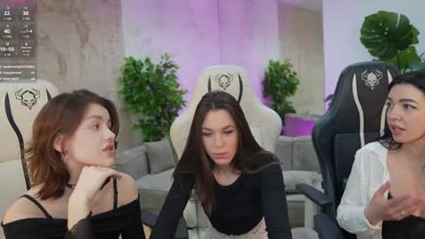 Diamonds Girls online show from March 2025 02:40:02 PM