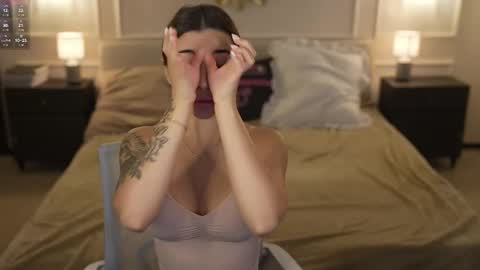 Diamonds Girls online show from November 2025 07:42:02 AM