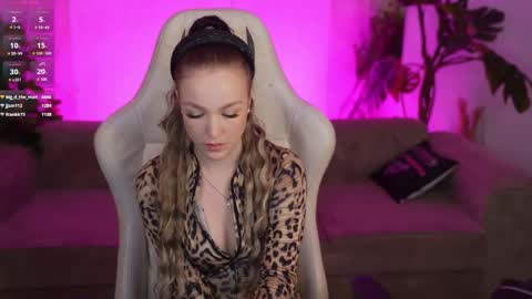 Diamonds Girls online show from December 2025 11:45:01 PM