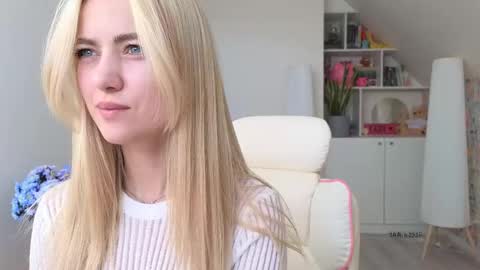 Vi. online show from February 2025 10:44:02 AM