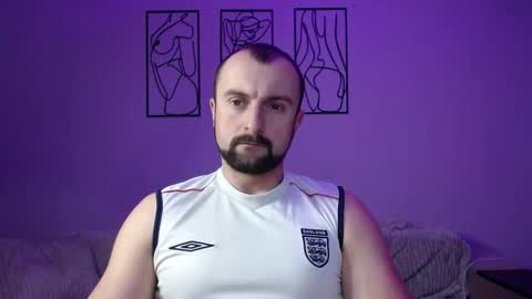 brindlefly69 online show from December 2024 11:43:01 AM