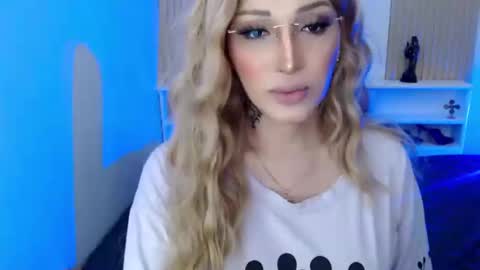 Snapshot of brinnababe_01 chatting on January 2025 03:15:02 AM brinna online show from January 2025 03:15:02 AM