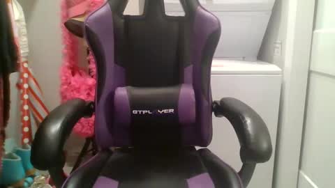 Snapshot of briny2021 chatting on January 2025 12:52:02 PM Briny online show from January 2025 12:52:02 PM