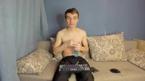 Snapshot of bristlebback chatting on February 2026 06:11:02 PM bristlebback online show from February 2026 06:11:02 PM