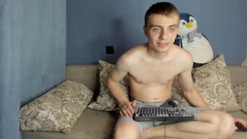 Snapshot of bristlebback chatting on June 2026 05:01:02 PM bristlebback online show from June 2026 05:01:02 PM