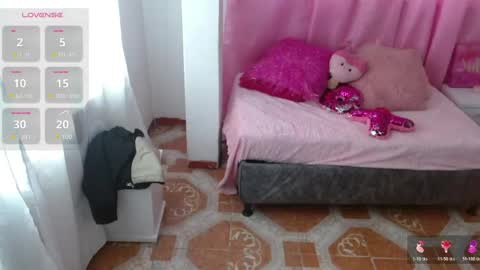 britannie_ online show from May 2026 12:34:01 PM