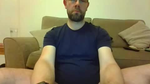 britguy6985 online show from December 2025 09:01:01 PM