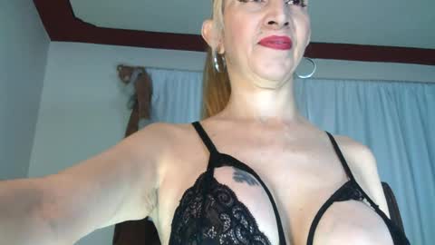 brithany hunt online show from August 2026 06:50:01 PM