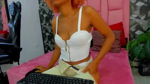 Snapshot of brithanyslim chatting on November 2025 01:03:01 PM brithanyslim online show from November 2025 01:03:01 PM