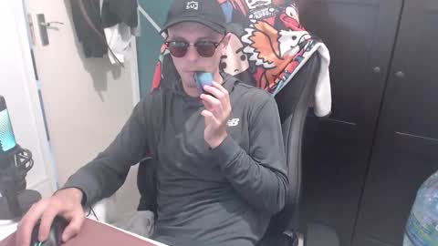 Snapshot of britishbigdick_ chatting on October 2025 02:25:02 PM britishbigdick_ online show from October 2025 02:25:02 PM