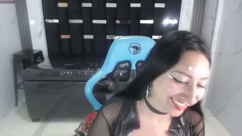 Britney  online show from October 2025 03:25:01 PM