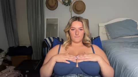 Snapshot of brittanywantsu chatting on July 2026 03:09:02 AM brittanywantsu online show from July 2026 03:09:02 AM