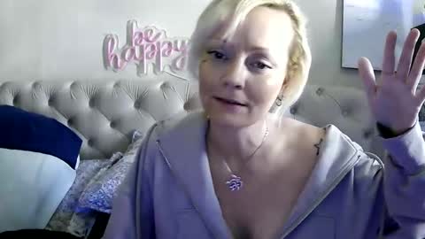 brittneychats81 online show from March 2026 05:16:01 PM