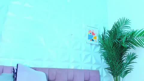 BRIYIT     online show from January 2025 02:48:02 AM