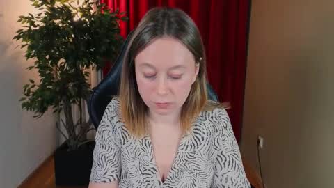 Snapshot of brooke_evans_ chatting on November 2025 09:00:02 PM Brooke online show from November 2025 09:00:02 PM