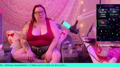 Snapshot of brookenicole3 chatting on May 2026 11:54:02 PM Madam Brooke online show from May 2026 11:54:02 PM