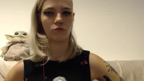 Snapshot of brookewylde_20 chatting on October 2025 04:14:02 PM brookewylde_20 online show from October 2025 04:14:02 PM