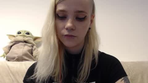 brookewylde_20 online show from March 2026 04:11:01 PM