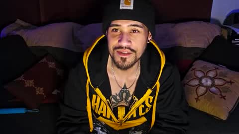 Snapshot of brownboyt chatting on December 2025 07:47:01 AM brownboyt online show from December 2025 07:47:01 AM