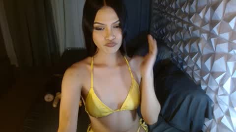 Snapshot of brownsausageroberta chatting on January 2025 10:11:02 AM Roberta GODDESS OF PLEASURE AND SEXUALDESIRE online show from January 2025 10:11:02 AM
