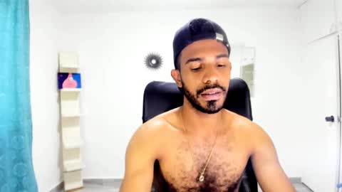 Snapshot of bruce_1111 chatting on September 2025 08:35:02 PM bruce_1111 online show from September 2025 08:35:02 PM