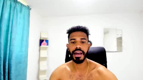 Snapshot of bruce_1111 chatting on October 2025 08:31:02 PM bruce_1111 online show from October 2025 08:31:02 PM