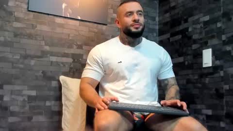 Snapshot of brucedallas chatting on July 2026 02:53:02 AM brucedallas online show from July 2026 02:53:02 AM