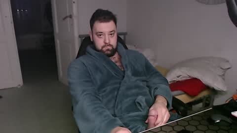 Snapshot of brucemf chatting on December 2024 04:06:01 PM Bruce online show from December 2024 04:06:01 PM