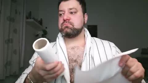 Bruce online show from November 2025 05:24:02 PM