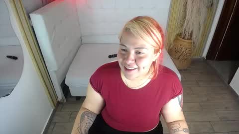 Bruja SCarlata online show from December 2025 11:27:02 AM