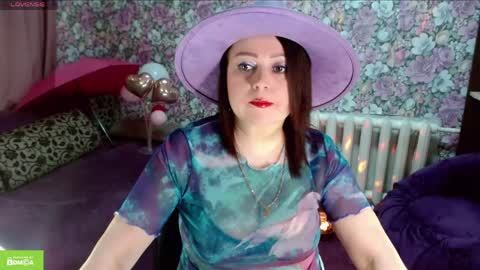 Snapshot of brunette7786 chatting on April 2026 06:53:02 PM Julia online show from April 2026 06:53:02 PM