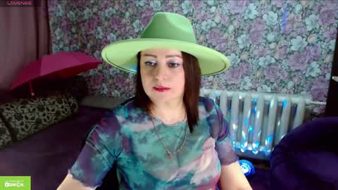 Snapshot of brunette7786 chatting on April 2026 08:32:01 PM Julia online show from April 2026 08:32:01 PM
