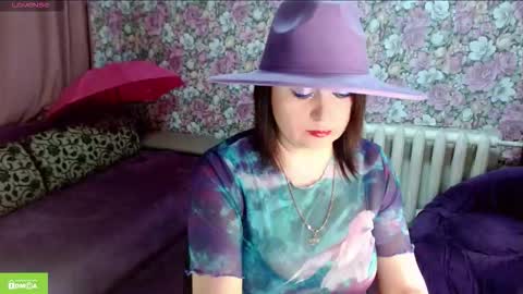 Snapshot of brunette7786 chatting on May 2026 09:44:02 PM Julia online show from May 2026 09:44:02 PM