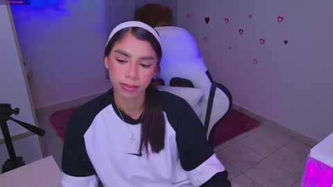 Snapshot of brunetteadams001 chatting on February 2026 03:59:01 AM SARAH online show from February 2026 03:59:01 AM