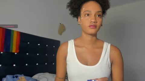 brunettjhelen online show from October 2025 08:42:02 PM