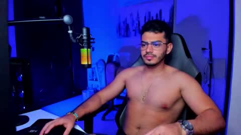 Snapshot of bruno_diaz31 chatting on December 2025 12:32:01 PM Bruno online show from December 2025 12:32:01 PM