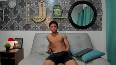 Snapshot of bruno_snow chatting on March 2026 03:47:01 AM bruno_snow online show from March 2026 03:47:01 AM