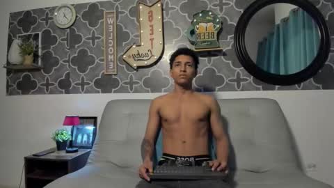 Snapshot of bruno_snow chatting on March 2026 03:54:01 AM bruno_snow online show from March 2026 03:54:01 AM