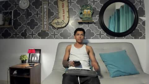 Snapshot of bruno_snow chatting on April 2026 04:06:02 AM bruno_snow online show from April 2026 04:06:02 AM