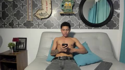 Snapshot of bruno_snow chatting on April 2026 04:02:02 AM bruno_snow online show from April 2026 04:02:02 AM