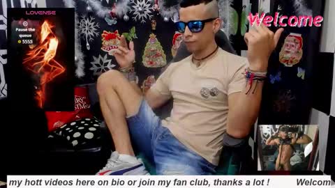Snapshot of brunocuttie94 chatting on November 2025 06:51:02 PM Join my fan club here 150 tokens a month online show from November 2025 06:51:02 PM