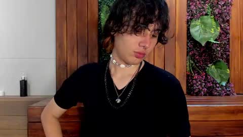 Snapshot of brunodeluca_ chatting on June 2026 06:35:02 PM Bruno online show from June 2026 06:35:02 PM