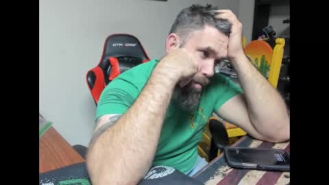 Snapshot of brutalmaster1983 chatting on November 2025 04:18:01 AM BRUTALMASTER1983 online show from November 2025 04:18:01 AM