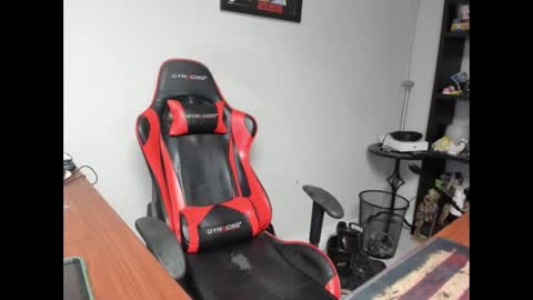 Snapshot of brutalmaster1983 chatting on November 2025 06:56:02 PM BRUTALMASTER1983 online show from November 2025 06:56:02 PM