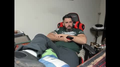 Snapshot of brutalmaster1983 chatting on December 2025 05:27:01 AM BRUTALMASTER1983 online show from December 2025 05:27:01 AM