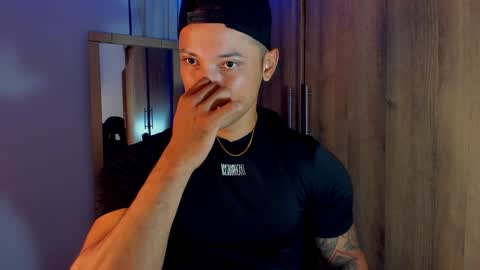 Snapshot of bryan_boy_ chatting on January 2025 02:04:02 AM bryan online show from January 2025 02:04:02 AM