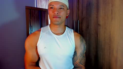 Snapshot of bryan_boy_ chatting on January 2025 08:21:01 PM bryan online show from January 2025 08:21:01 PM