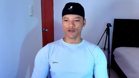 Snapshot of bryan_boy_ chatting on September 2025 05:47:02 PM bryan online show from September 2025 05:47:02 PM