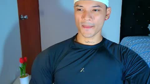 Snapshot of bryan_boy_ chatting on November 2025 11:27:02 PM bryan online show from November 2025 11:27:02 PM